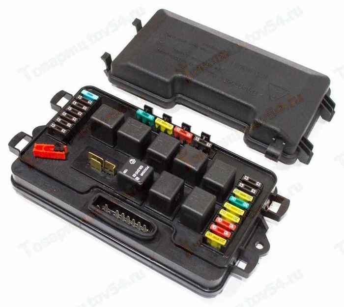 Блок предохранителей ВАЗ 2108, 2115 инж. флажк. полный комплект <b>АВАР 361.3722М</b> - изображение Блок предохранителей ВАЗ 2108, 2115 инж. флажк. полный комплект <b>АВАР 361.3722М</b> - изображение