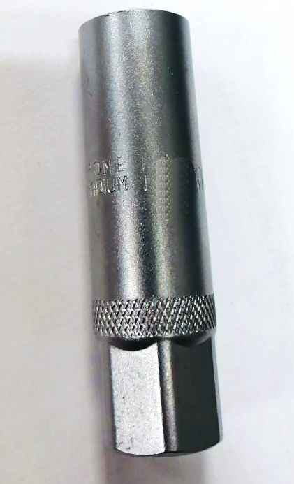 Головка 17мм 1/2" 12 гран. длинная AVS H31217 - изображение 1