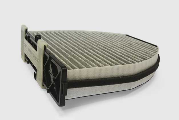 Фильтр салона (угольный) подходит MERCEDES-BENZ C class 07-, E-class 09- <b>BIG FILTER GB-9952/C</b> - изображение