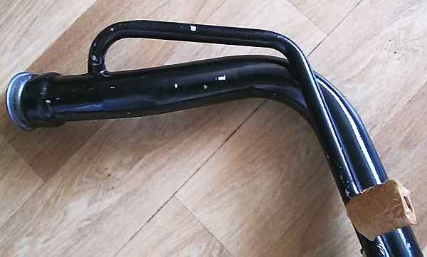 Труба наливная топливного бака ВАЗ 21144 инжектор <b>ДСК 21144-1101060</b> - изображение 2