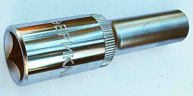 Головка 9мм 1/2" 12 гран. длинная ЭВРИКА ER-91502-12 - изображение 1