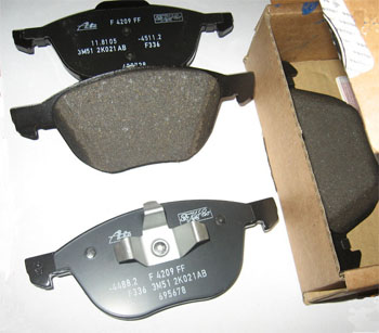 Колодки тормозные <b>FORD 1321517</b> - изображение Колодки тормозные <b>FORD 1321517</b> - изображение