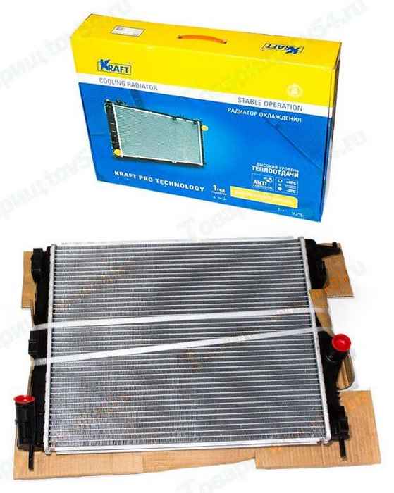Радиатор охлаждения LADA Largus, Renault Logan (2008-) без кондиционера паяный 8200735038 <b>KRAFT KT 104155</b> - изображение