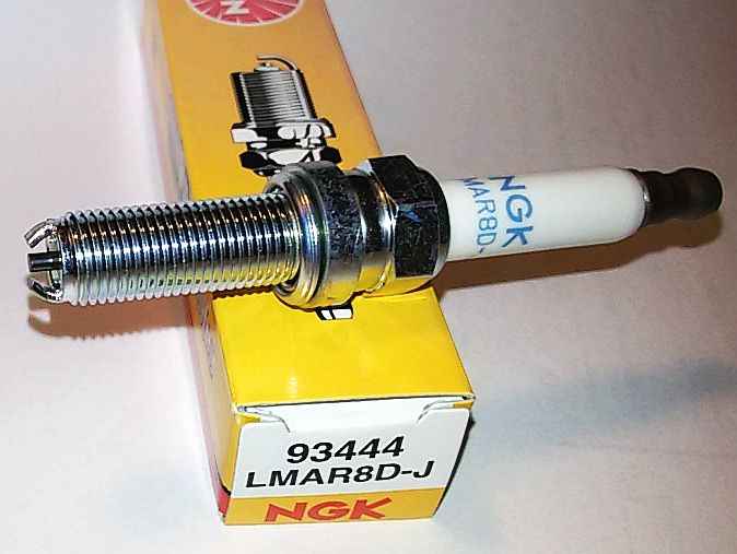 Свеча зажигания NGK LMAR8D-J / 93444 - изображение 1