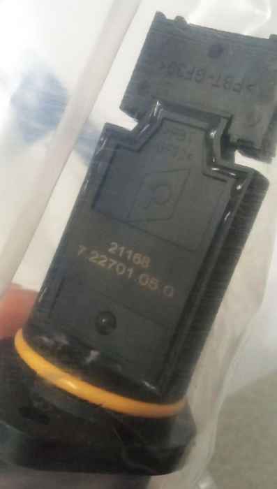 Расходомер воздуха PIERBURG 7.22701.05.0 - изображение 2