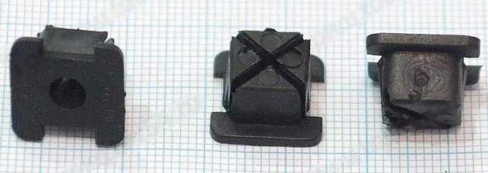 Пистон брызгозащиты двигателя ВАЗ 2108 (квадрат) <b>Пластик 2108-5004286</b> - изображение