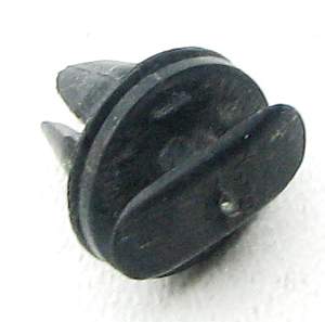 Пистон обшивки ВАЗ 2105-07, 2121 <b>Пластик 2121-6102053</b> - изображение 1