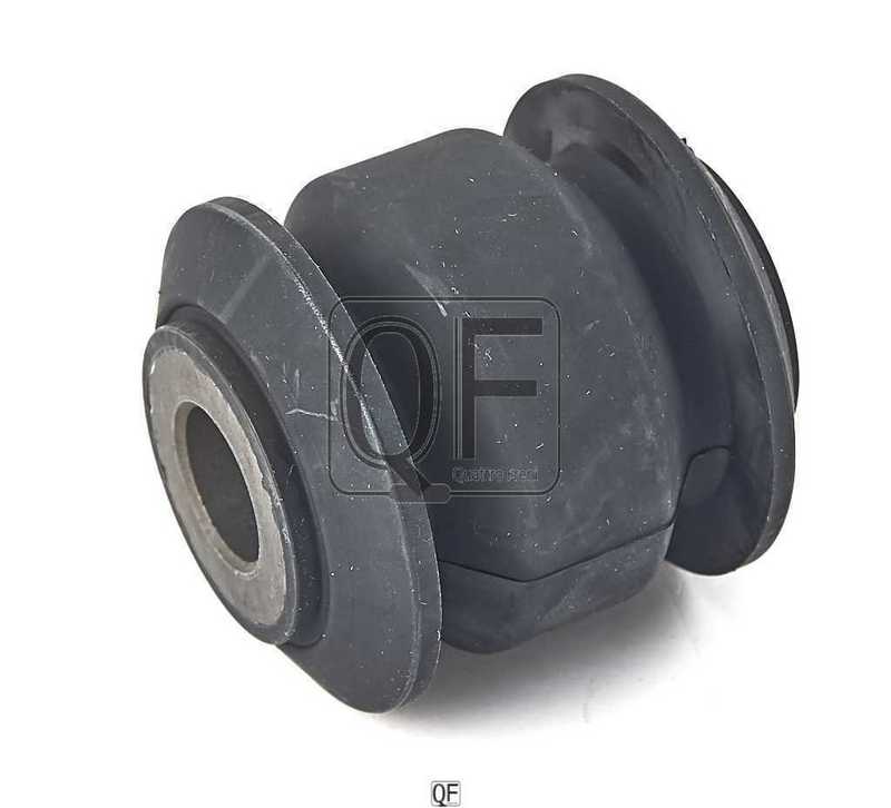 Сайлентблок передний переднего рычага <b>QUATTRO FRENI QF30D00050</b> - изображение