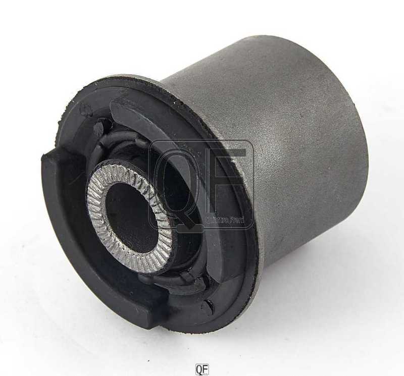 Сайлентблок передний переднего рычага <b>QUATTRO FRENI QF30D00069</b> - изображение