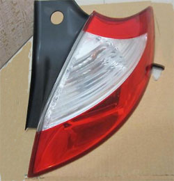 Фонарь задн прав <b>RENAULT 265500036R</b> - изображение