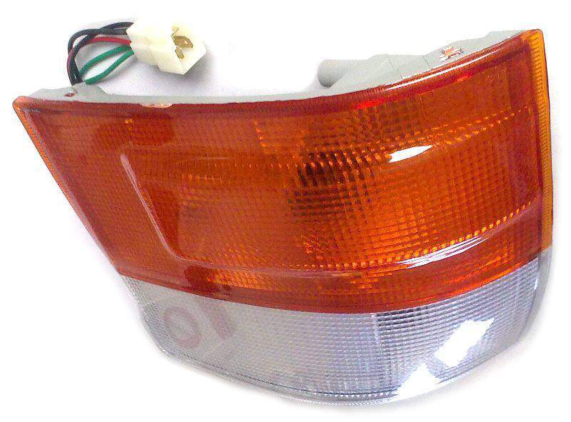 Габарит TOYOTA HIACE 89-99 <b>SAT ST-212-1549L</b> - изображение 3