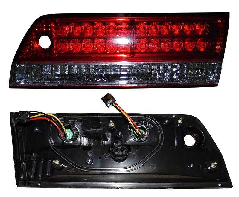Вставка в крышку багажника TOYOTA MARK II 96-01 диод <b>SAT ST-22-281DR</b> - изображение Вставка в крышку багажника TOYOTA MARK II 96-01 диод <b>SAT ST-22-281DR</b> - изображение