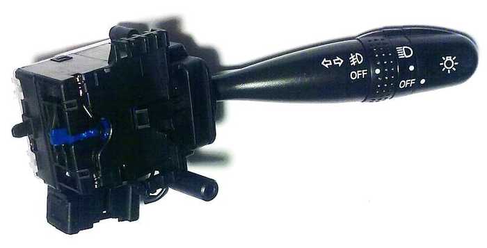 Переключатель подрулевой (с кнопкой под туманки) TOYOTA VITZ,IST,COROLLA,RAV4 00- <b>SAT ST-84140-42020</b> - изображение 1