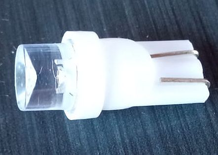 Лампа (LS04) светодиодная Т10 (W2,1-9,5d) белая 12V без цоколя SkyWay S08201550 - изображение Лампа (LS04) светодиодная Т10 (W2,1-9,5d) белая 12V без цоколя SkyWay S08201550 - изображение