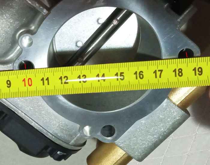 Заслонка дроссельная Audi A4A6, VW Passat 1.61.8i 94-01 STELLOX 7551558SX - изображение 1