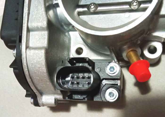 Заслонка дроссельная Audi A4A6, VW Passat 1.61.8i 94-01 STELLOX 7551558SX - изображение 4