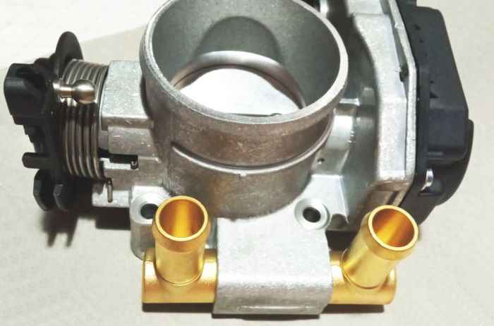 Заслонка дроссельная Audi A4A6, VW Passat 1.61.8i 94-01 STELLOX 7551558SX - изображение 5