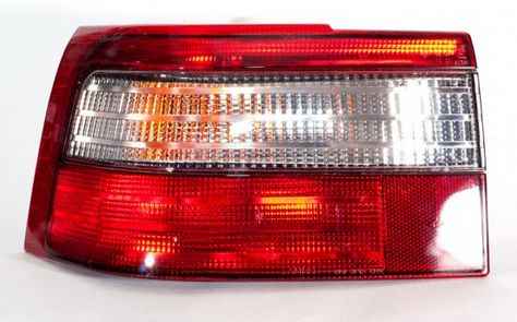 Фонарь задний ВАЗ 2110 наружный нового образца левый светлая полоса без лампы <b>ТехАвтоСвет 40-11</b> - изображение Фонарь задний ВАЗ 2110 наружный нового образца левый светлая полоса без лампы <b>ТехАвтоСвет 40-11</b> - изображение