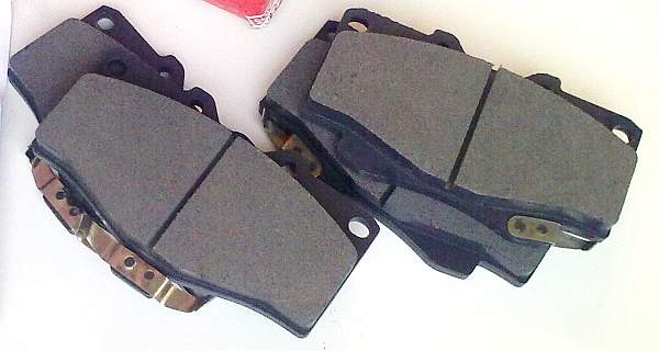 Колодки тормозные LAND CRUISER 70 04465-YZZ57 <b>TOYOTA 04465-YZZ57</b> - изображение 1