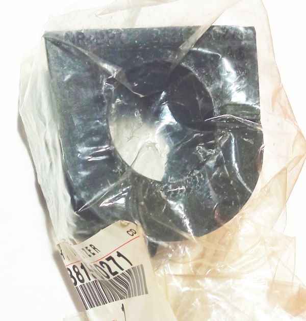 Втулка FR стабилизатора LAND CRUISER 200 07- (Acive vacation) <b>TOYOTA 48815-60271</b> - изображение