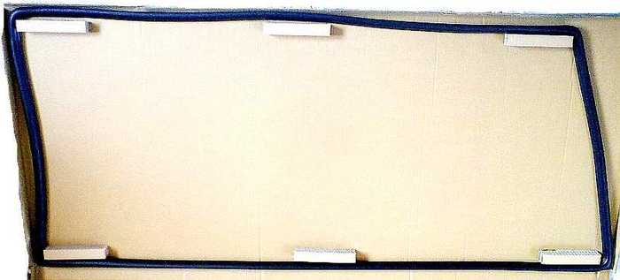 Уплотнитель стекла TOYOTA 56121-60140 - изображение Уплотнитель стекла TOYOTA 56121-60140 - изображение