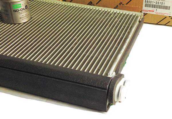 Испаритель <b>TOYOTA 88501-35151</b> - изображение 1