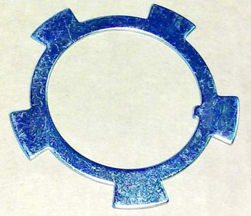 Шайба стопорная (корончатая) Land Cruiser 60 / 70 / 80 80-, HiLux 80-, Dyna 01- <b>TOYOTA 90215-42025</b> - изображение