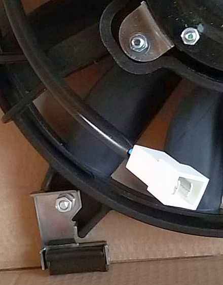 Вентилятор охлаждения ВАЗ 21214 в сборе <b>ВЕНТО 21214 –1300024-41</b> - изображение 3