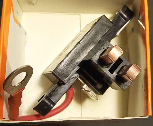 Реле зарядки ВАЗ 2110 14,5В с генерат. серии 94 <b>ВТН 9111.3702</b> - изображение 1