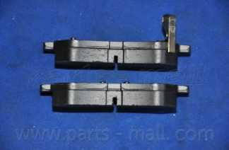 Колодки тормозные дисковые задний для HYUNDAI GETZ(TB), MATRIX(FC), SANTA FE(SM), SONATA(EF,NF), TUCSON(JM), XG(XG) / KIA MAGENTIS(MG) <b>PARTS-MALL PKA-009</b> - изображение 3