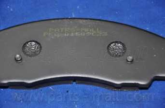Колодки тормозные дисковые передний для HYUNDAI TERRACAN(HP) <b>PARTS-MALL PKA-015</b> - изображение 2