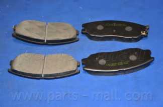 Колодки тормозные дисковые передний для HYUNDAI EQUUS / CENTENNIAL, TERRACAN(HP), TRAJET(FO), XG(XG) <b>PARTS-MALL PKA-031</b> - изображение 1