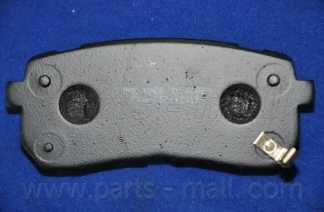 Колодки тормозные дисковые задний <b>PARTS-MALL PKA-037</b> - изображение 3