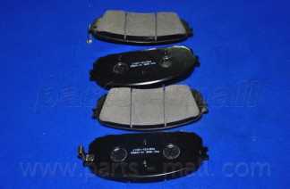 Колодки тормозные дисковые передний для KIA CARNIVAL / GRAND CARNIVAL(VQ) <b>PARTS-MALL PKB-031</b> - изображение 1