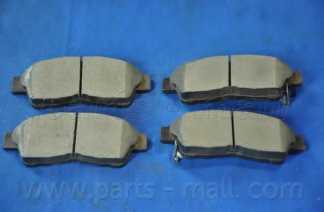 Колодки тормозные дисковые передний для TOYOTA CAMRY, CARINA E, CELICA, COROLLA, CORONA, PICNIC, RAV 4 <b>PARTS-MALL PKF-004</b> - изображение 1