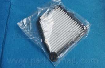 Фильтр салонный PARTS-MALL PMB-C13 - изображение