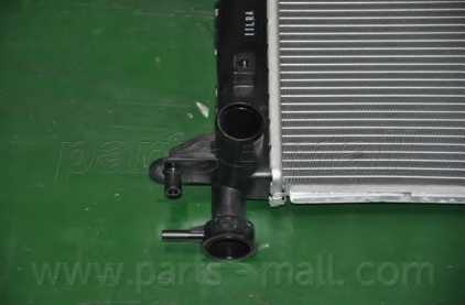 Радиатор охлаждения двигателя PARTS-MALL PXNDA-204 - изображение 1