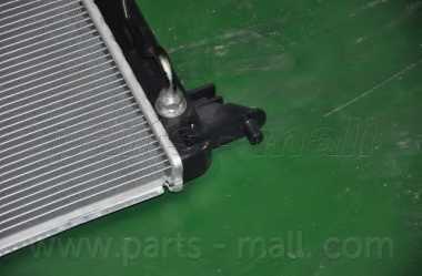 Радиатор охлаждения двигателя PARTS-MALL PXNDA-204 - изображение 4