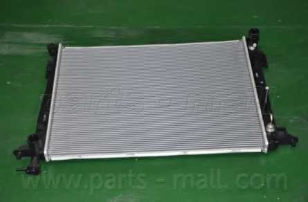 Радиатор охлаждения двигателя PARTS-MALL PXNDA-204 - изображение