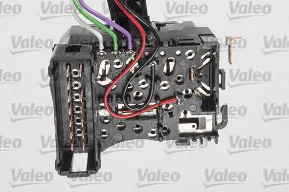 Выключатель на колонке рулевого управления VALEO 251604 - изображение 1